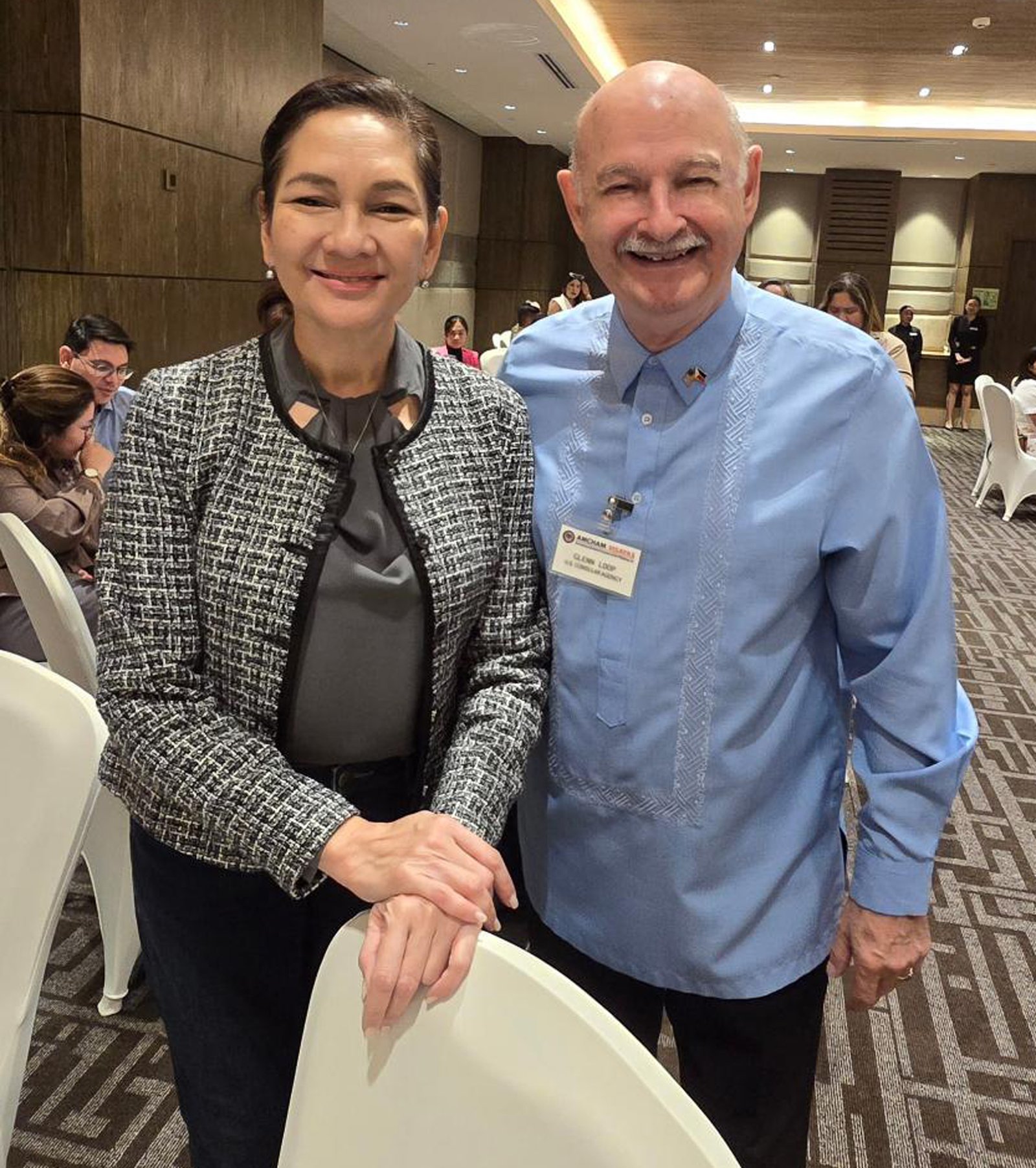 Senator Riza Hontiveros with AMCHAM Visayas president Glenn Loop.